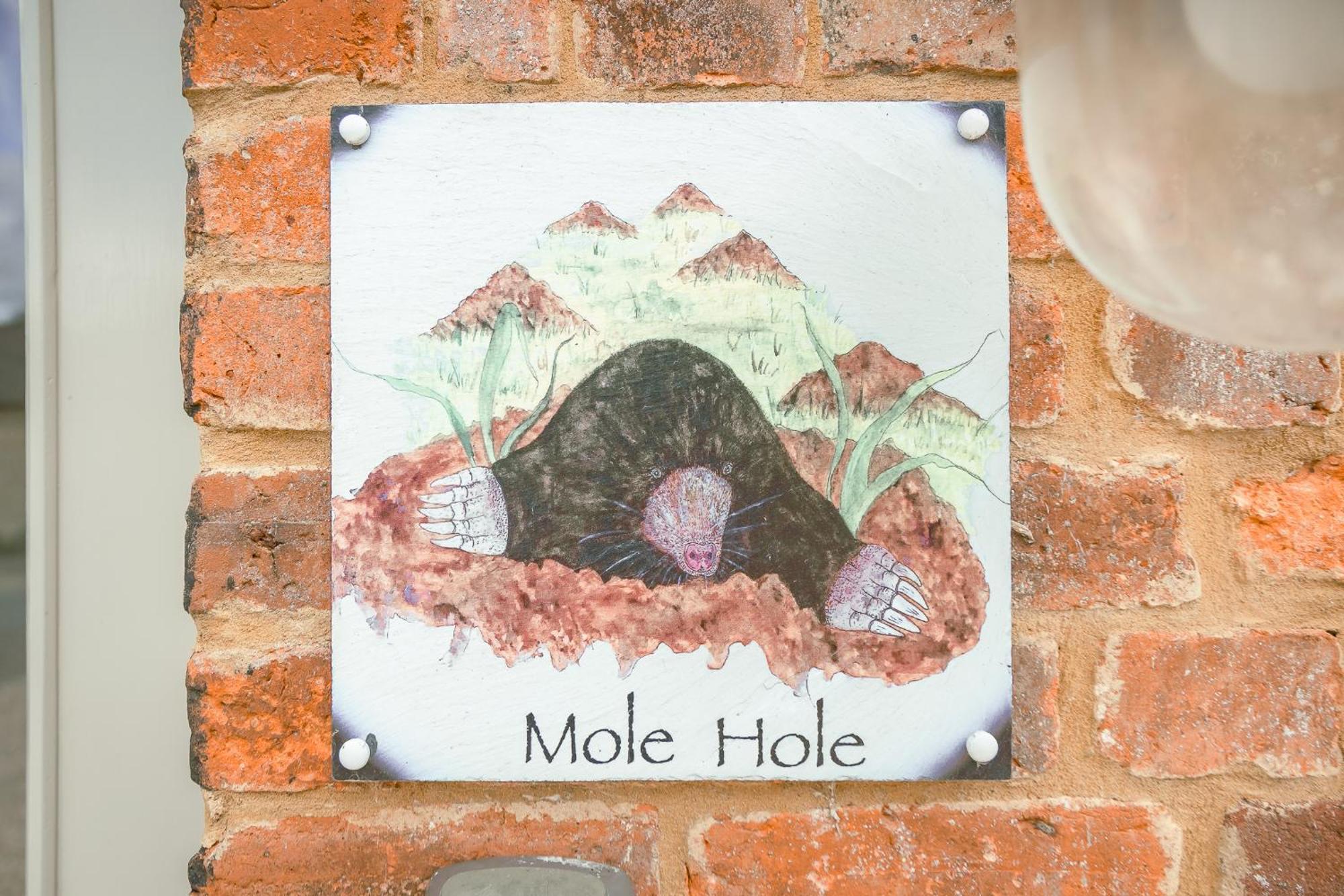 Mole Hole Towcester Exterior foto